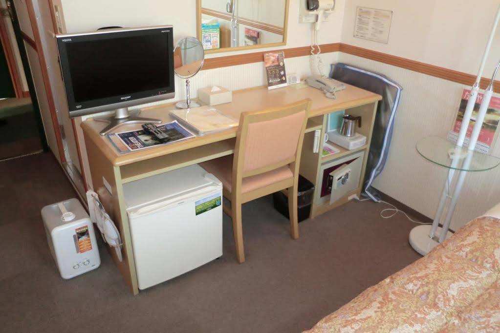 Toyoko Inn Takamatsu Hyogomachi Buitenkant foto