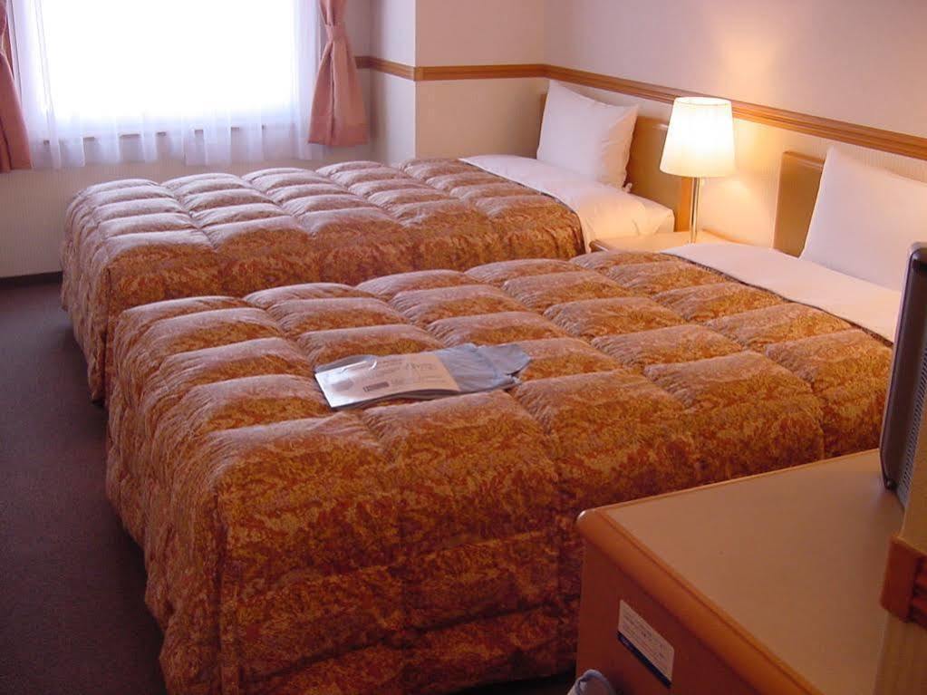 Toyoko Inn Takamatsu Hyogomachi Buitenkant foto
