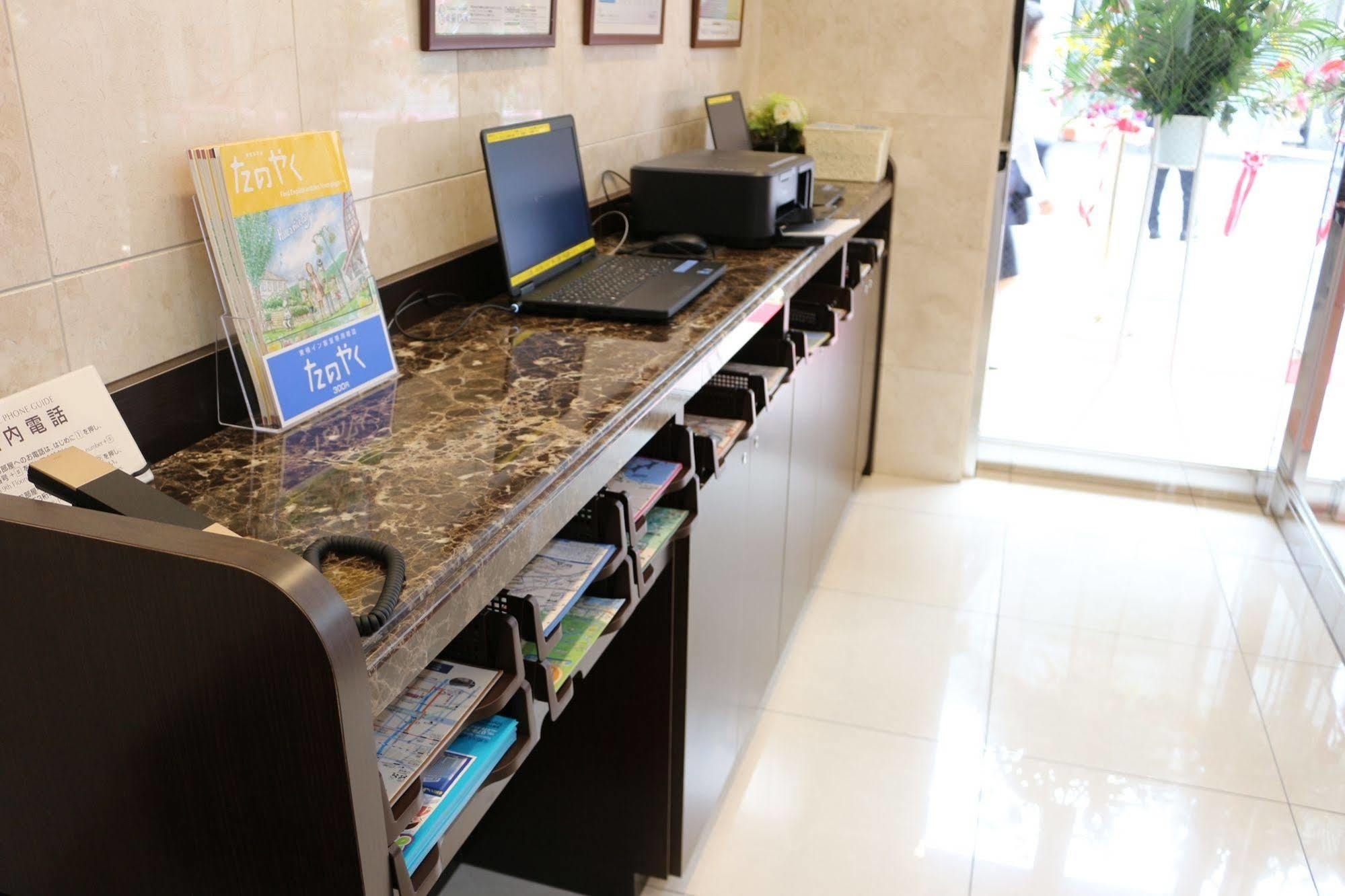 Toyoko Inn Takamatsu Hyogomachi Buitenkant foto